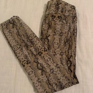 Snake print Free People Skinny Jeans size 25